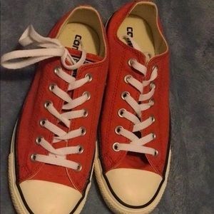 Size 9 Converse Chucks